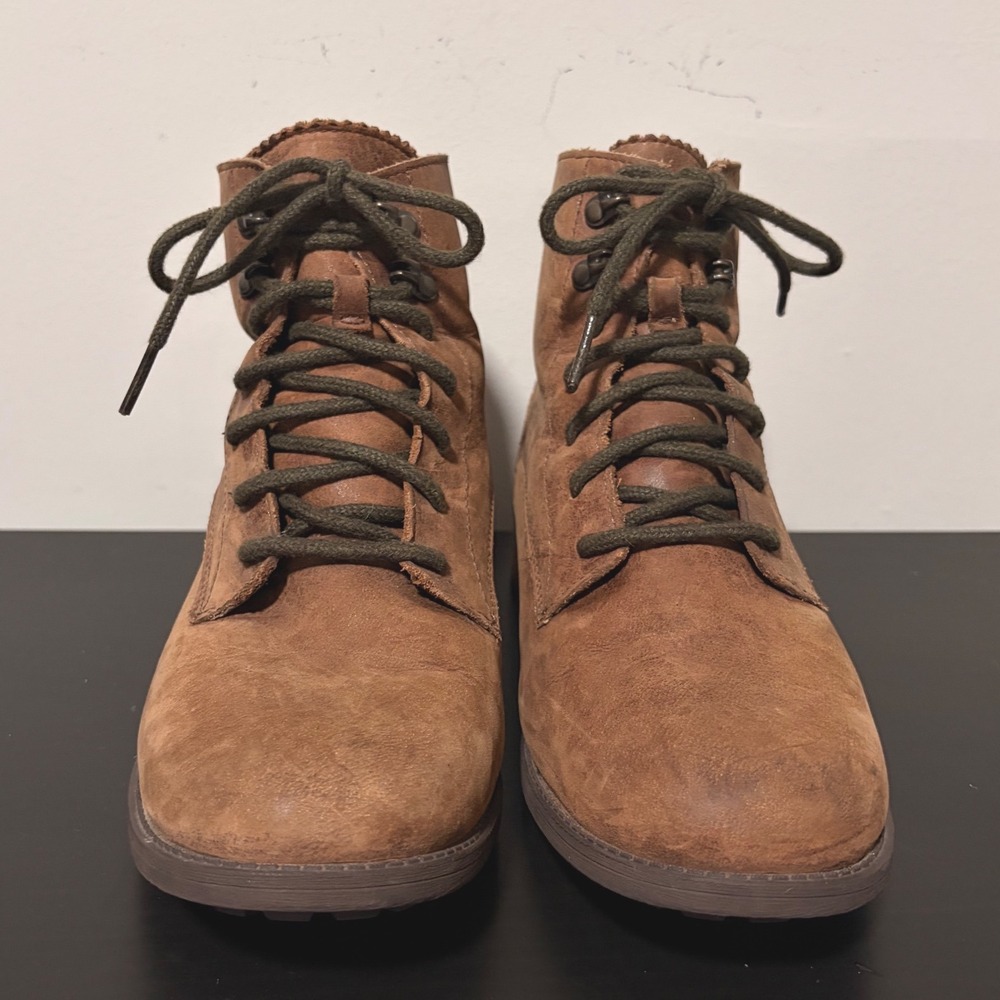 UGG Denhali Leather Lace Up Sherpa lined Brown Cozy Boots 1007745 Womens 10